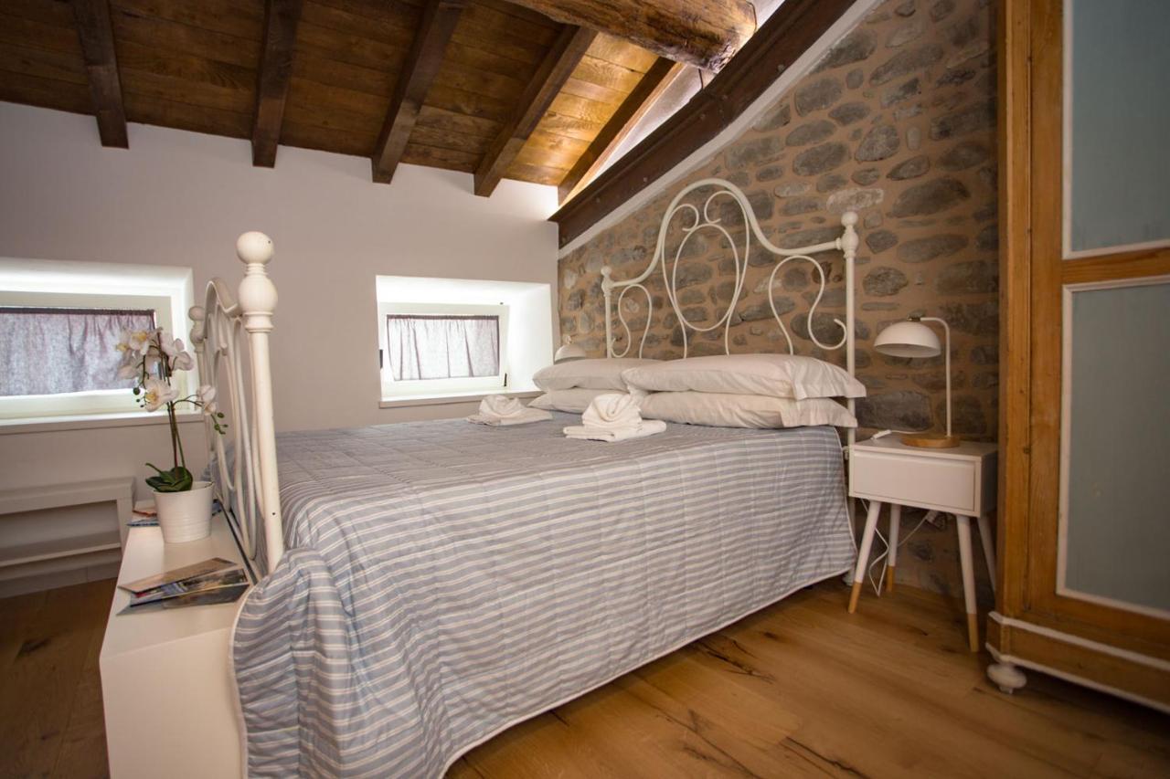 Mimma'S Apartment Pontremoli Bagian luar foto